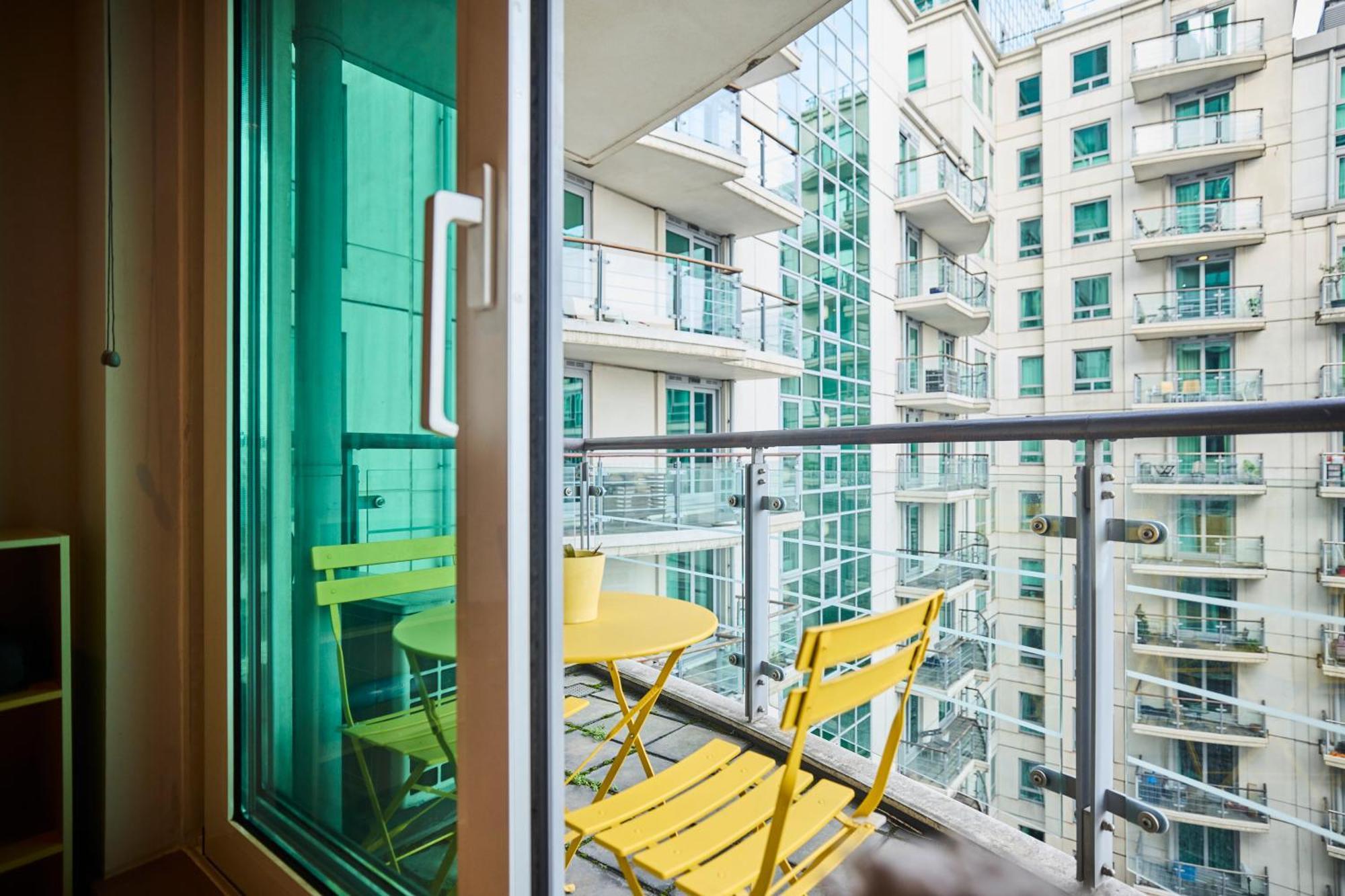 The Vauxhall Hideout - Comfy 2Bdr Flat With Balcony 伦敦 外观 照片