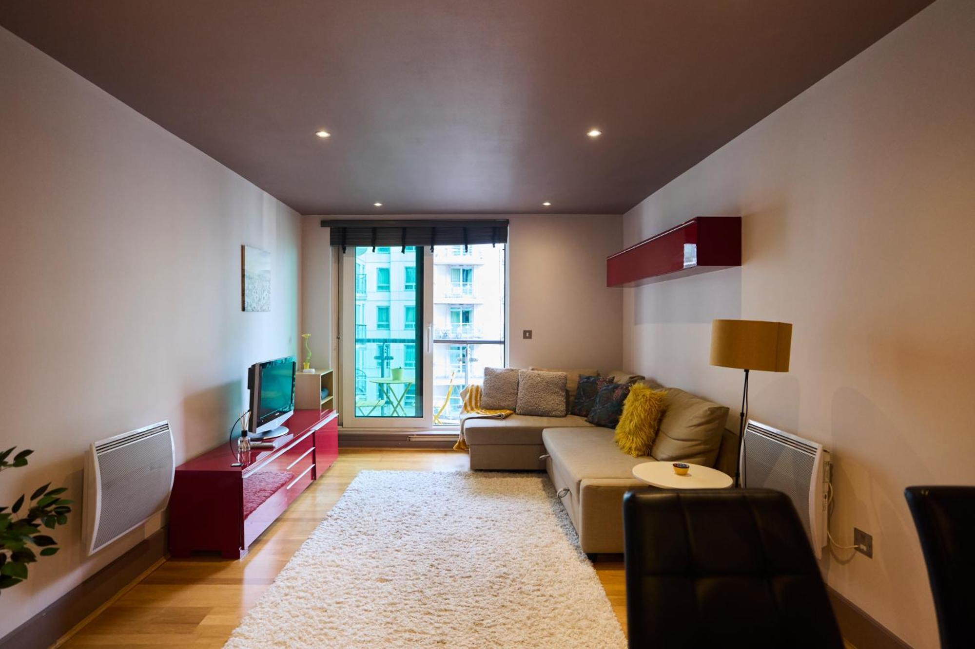 The Vauxhall Hideout - Comfy 2Bdr Flat With Balcony 伦敦 外观 照片